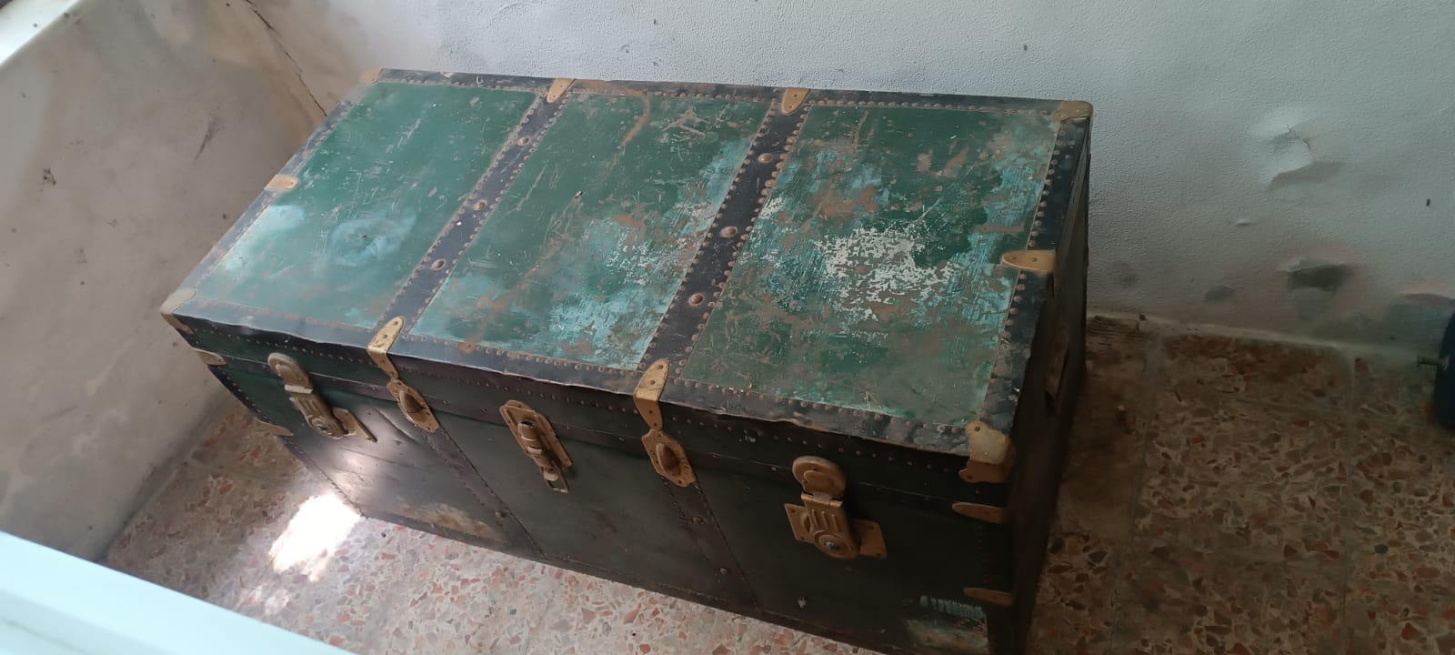 Baule vintage verde con dettagli dorati - Arredamento e Casalinghi In  vendita a Foggia